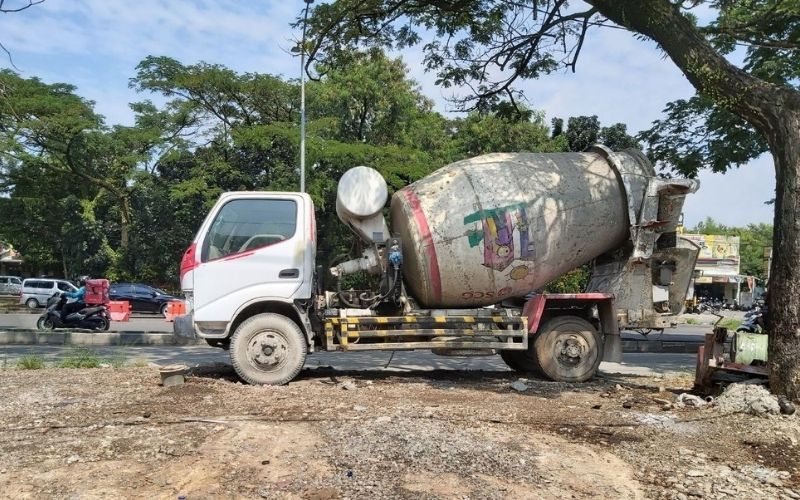 Pengecoran beton readymix proyek