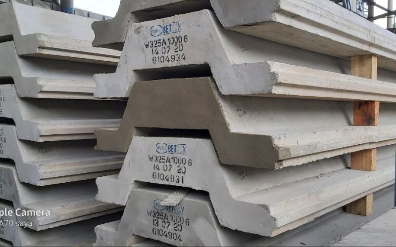 Sheet pile beton